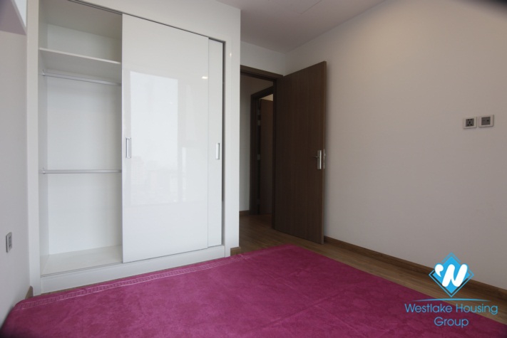 A gorgeous modern 2 bedroom  apartment with  charming balcony  for rent in  Vinhome Metropolis